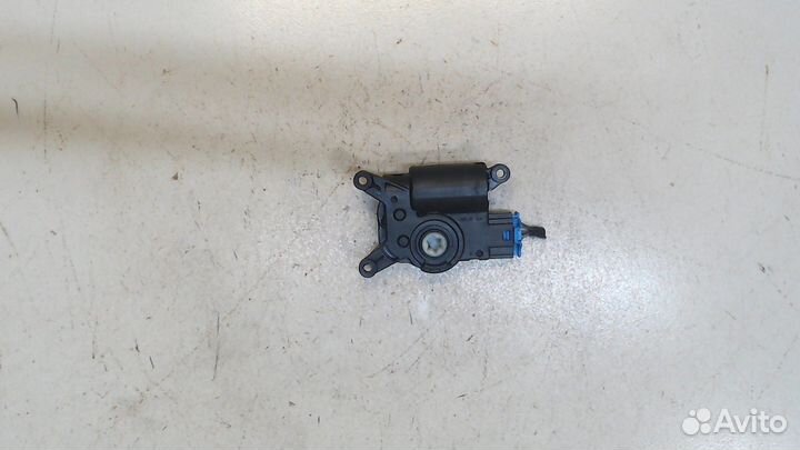 Электропривод заслонки отопителя Volkswagen Jetta