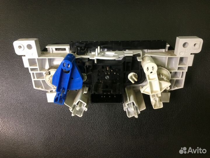 Блок управления отопителем Renault Duster