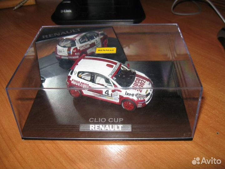 Модель автомобиля renault clio 1:43 ралли auco2002