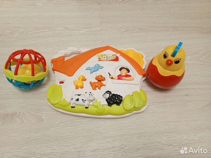 Развивающие игрушки для малышей пакетом