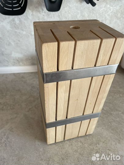 Подставка для кухонных ножей