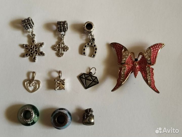 Шармы и брошь