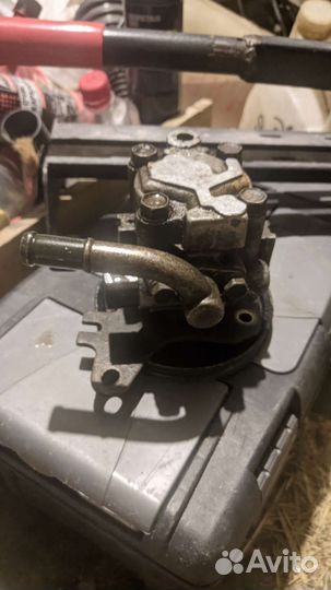 Насос гидроусилителя Nissan Almera Classic