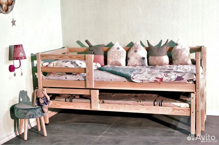 Детская кровать Софа 2. Массив сосны
