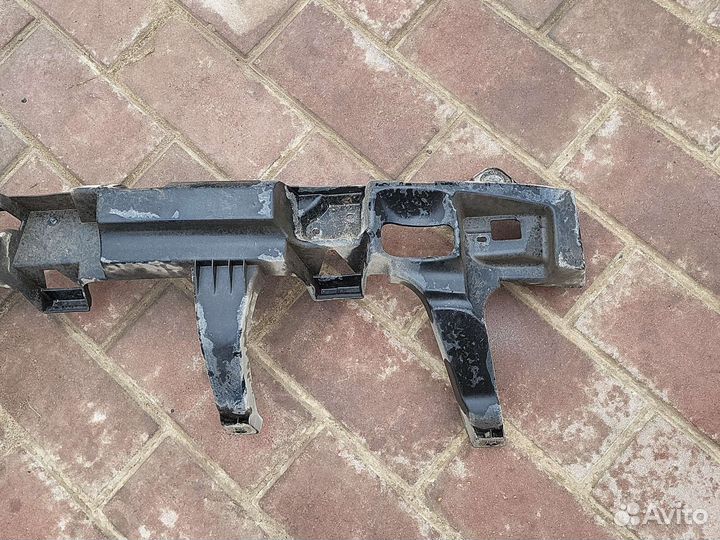 Renault duster 2019-2023- усилитель задний