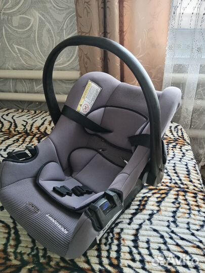 Автомобильное детское кресло от 0 до 18 кг