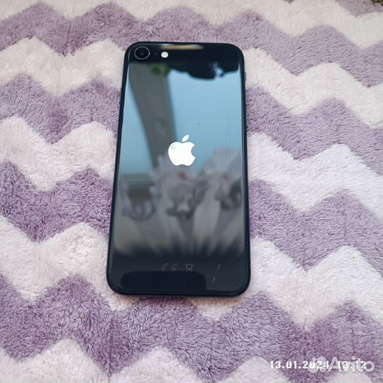 iPhone SE (2020), 128 ГБ