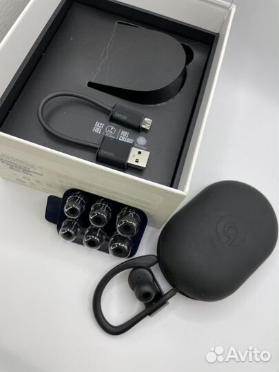 Наушники PowerBeats3