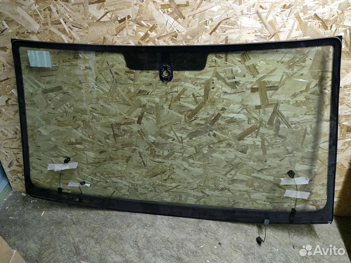 Стекло лобовое VW T5