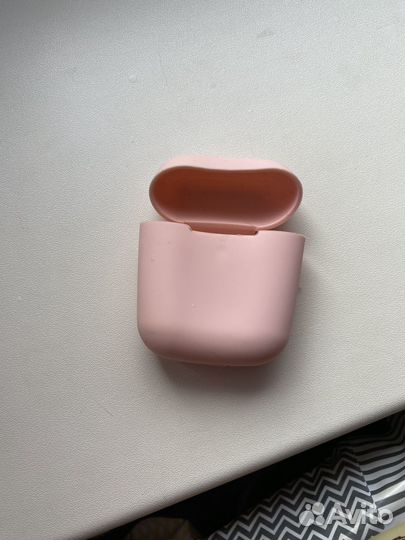 Чехол на airpods