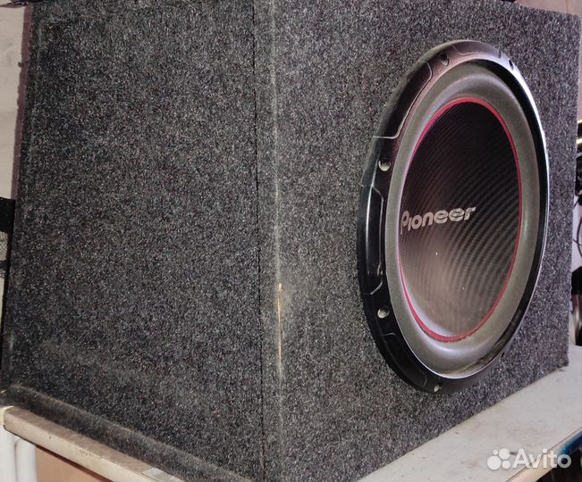 Сабвуфер в машину