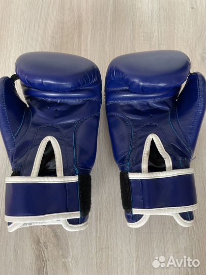 Боксерские перчатки green hill