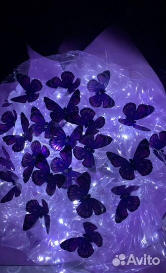 Букет бабочек светящихся