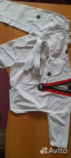 Боксерские перчатки детские, кимоно и аммуниция