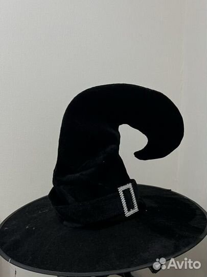 Шляпа ведьмы на хэллоуин