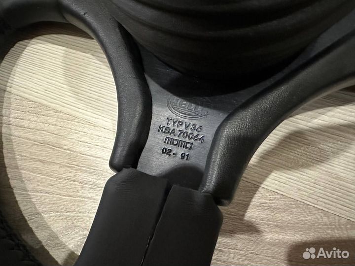 Спортивный руль Momo Hella