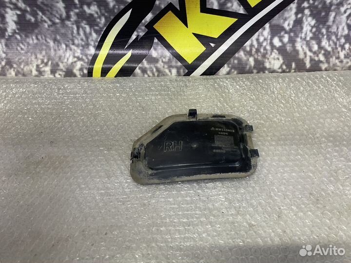 Лючок правого локера Mitsubishi Colt (Z3) Кольт 6