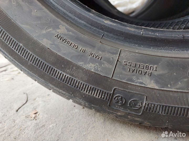 Goodyear EfficientGrip SUV 215/65 R16 98H