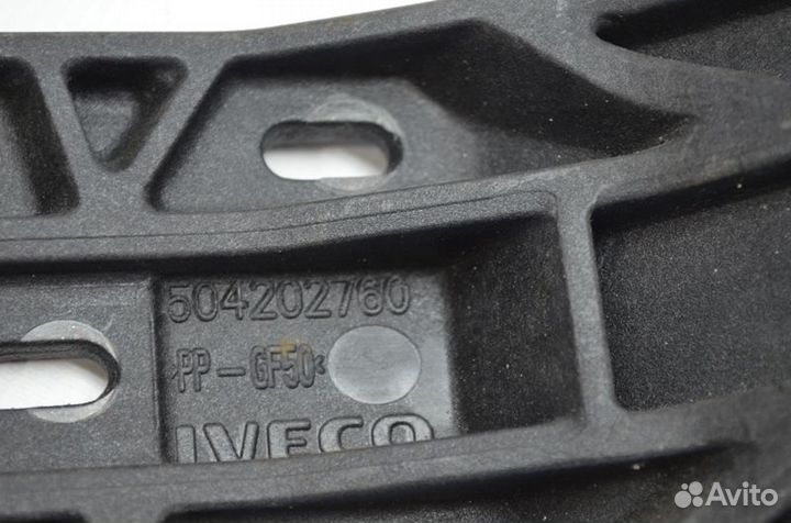 Петля люка бокового ящика кабины iveco Stralis (01