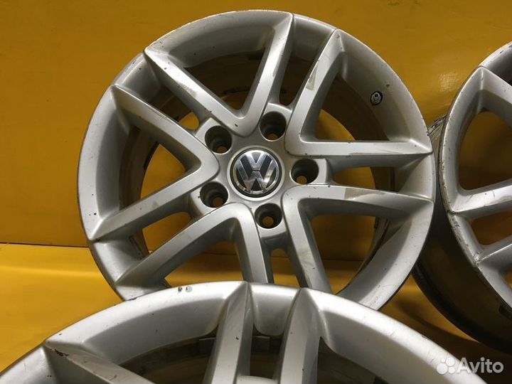 Есть трещина. 4 шт. Диски - диаметр 17 PCD 5х130