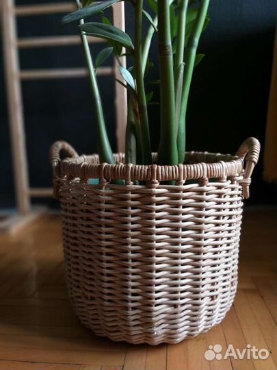 Кашпо для цветов напольное