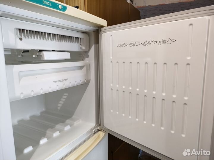 Холодильник бу Stinol