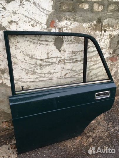 Продам заднию левую дверь на автомобиль ваз 2107