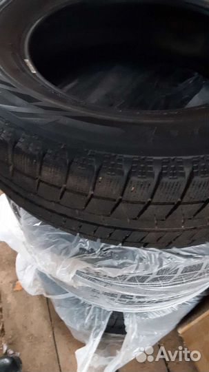 Bridgestone 613V 215/65 R16