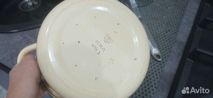 Кастрюля эмалированная бу