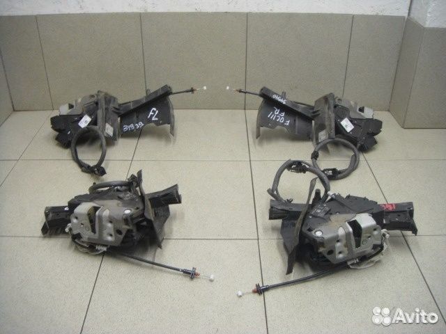 Замок двери комплект Ford Focus 3