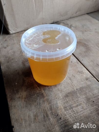 Продаётся мед и соты