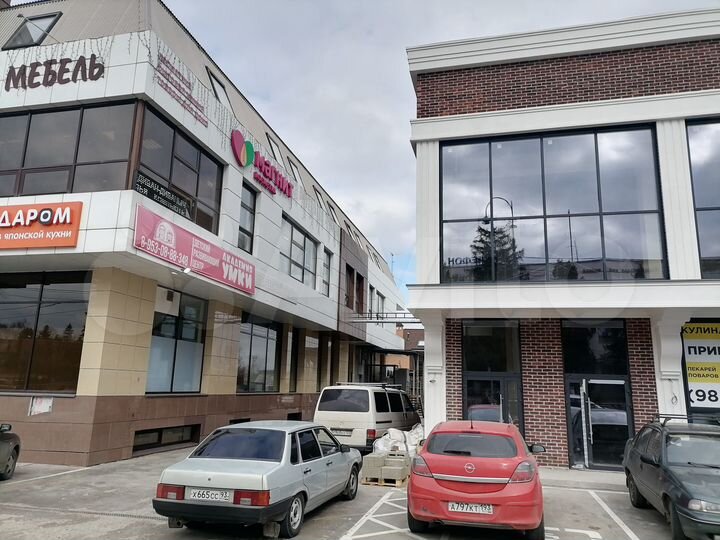 Торговая площадь, 220.8 м²