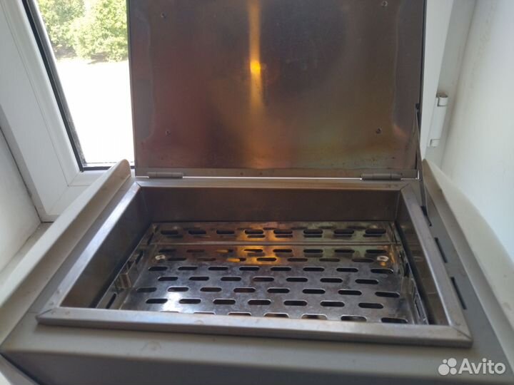 Стерилизатор для медицинских инструментов