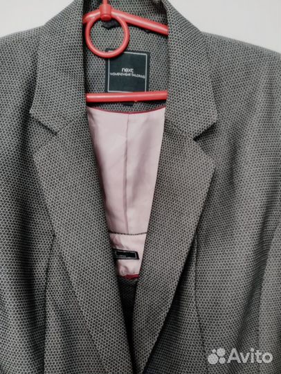 Брючный костюм женский 42 44