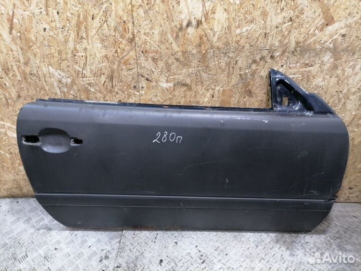 Дверь передняя правая Clk 208