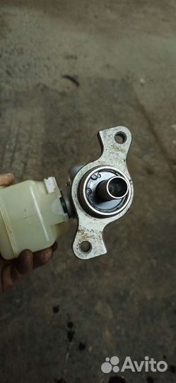 Тормозной цилиндр Субару outback