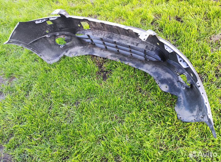 Бампер передний Nissan Qashqai 2011