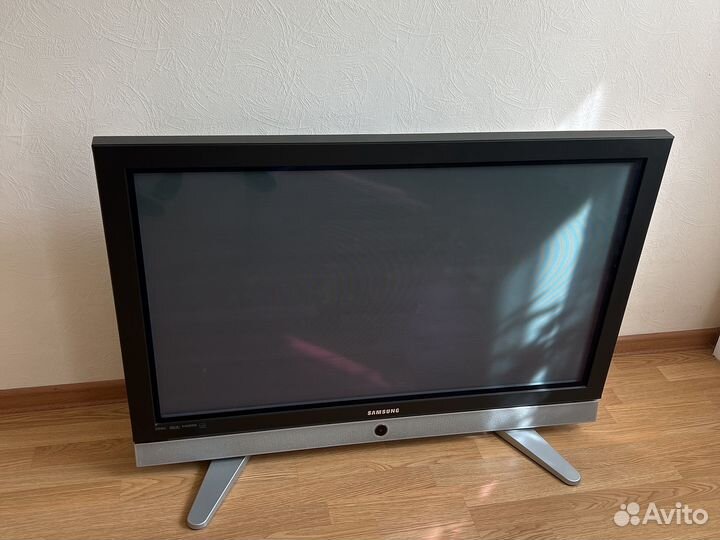 Продам телевизор бу