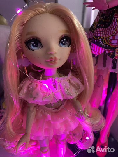 Rainbow high Виктория Витман