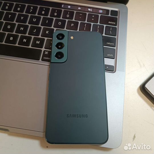 Samsung galaxy s22 128gb
