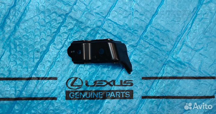 Кронштейн суппорта Lexus Lx 570 левый 53288-60070