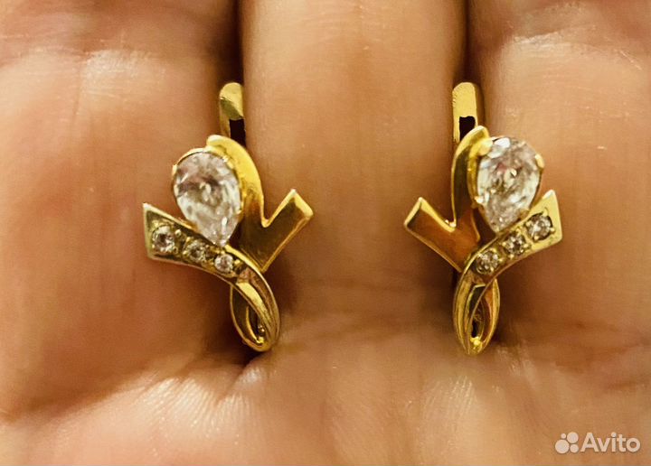 Золотые серьги