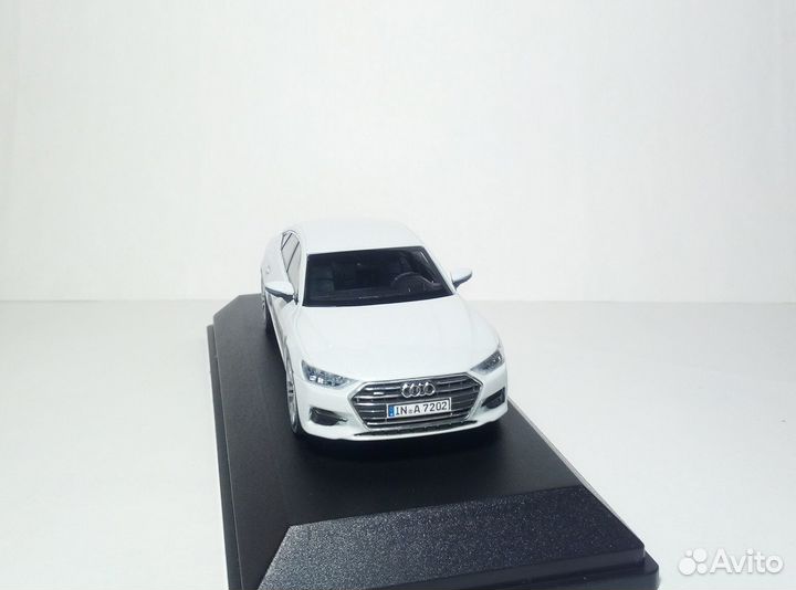 1/43 Audi A7 (C8) Sportback белий Ауди А7 2017