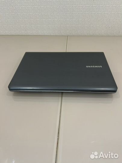 Ноутбук samsung