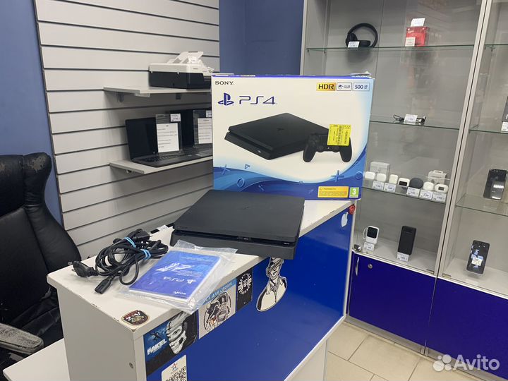 Sony Playstation 4 Slim 500GB