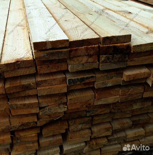 Доски из сосны, универсальное решение для строител