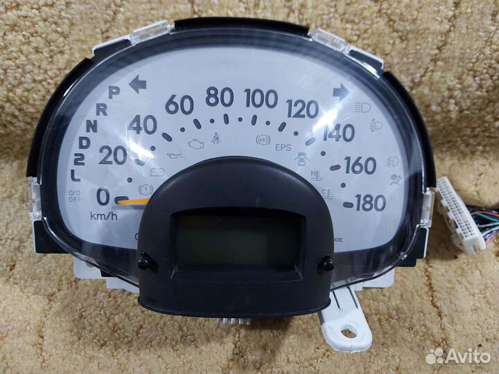 Щиток приборов toyota