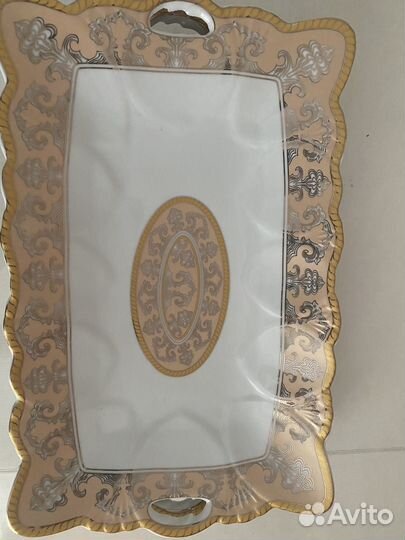 Квадратная тарелка