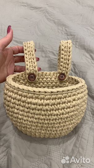 Подвесная корзина, карман на кроватку в наличии