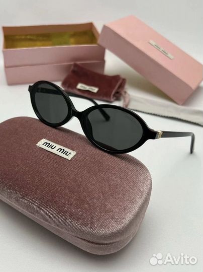 Солнцезащитные очки miu miu